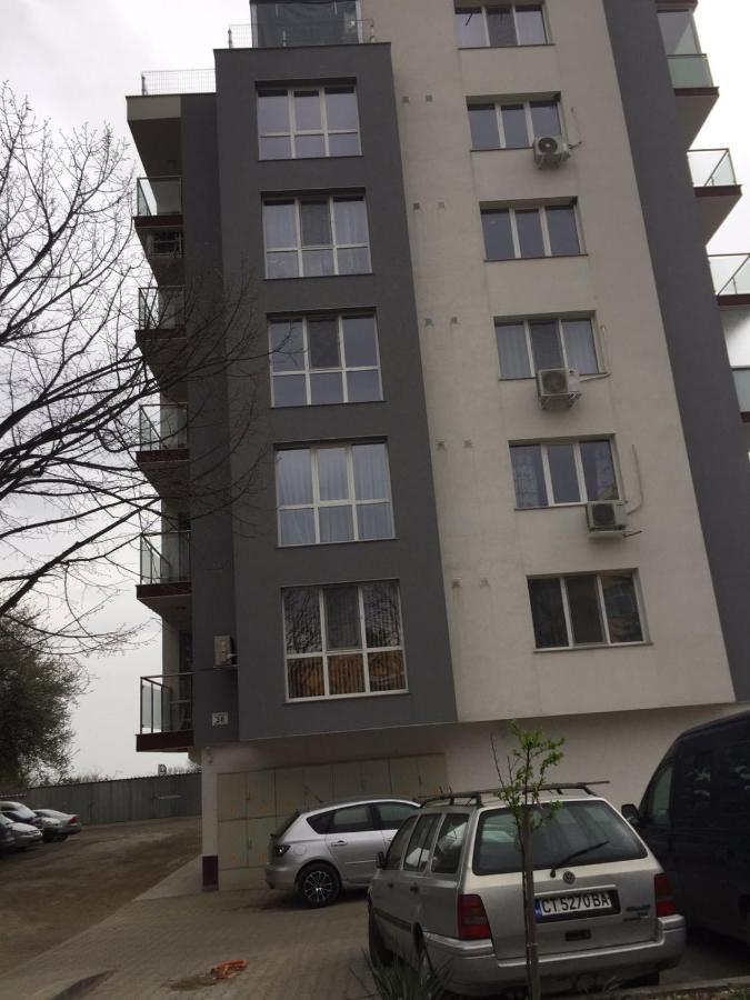 شقة Уютен Нов Апартамент - Стара Загора С Две Спални المظهر الخارجي الصورة